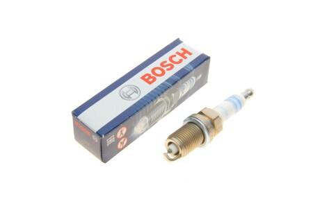 Свеча зажигания BOSCH 0 242 230 626