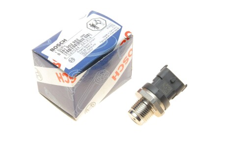 Элемент системы Common Rail BOSCH 0281002982