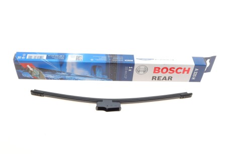 Щетка стеклоочистителя (325 мм) задняя (выр-во) BOSCH 3 397 016 117