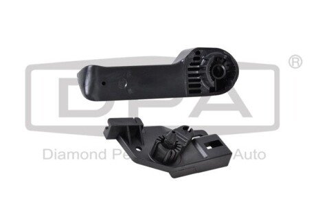 Ручка открывания капота с кронштейном. VW Golf,Passat,T5/Skoda Fabia, Octavia/Seat (99-) DPA 88231807702