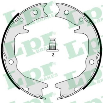 Комплект тормозных колодок из 4 шт. барабанов LPR s.r.l 08920