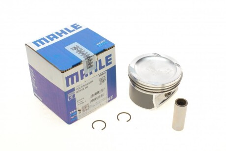 Поршень MAHLE / KNECHT 030 64 00